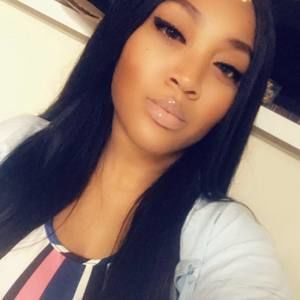 Meet your Posher, Darnisha